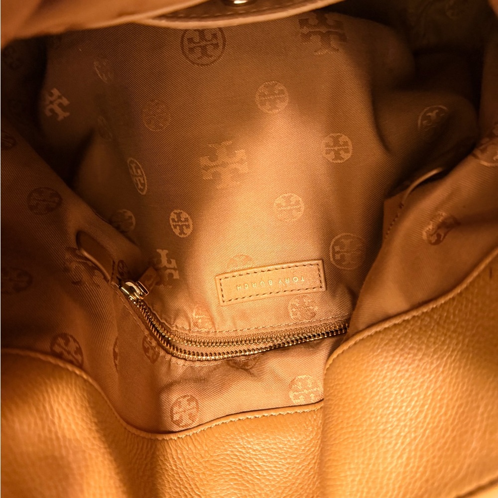 Tory Burch Tan Leather Shoulder Bag - Classic Tote - Picture 10 of 16